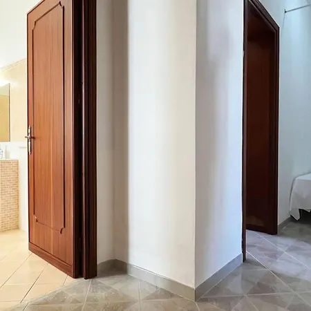 West Sicily - With Garden And Parking *